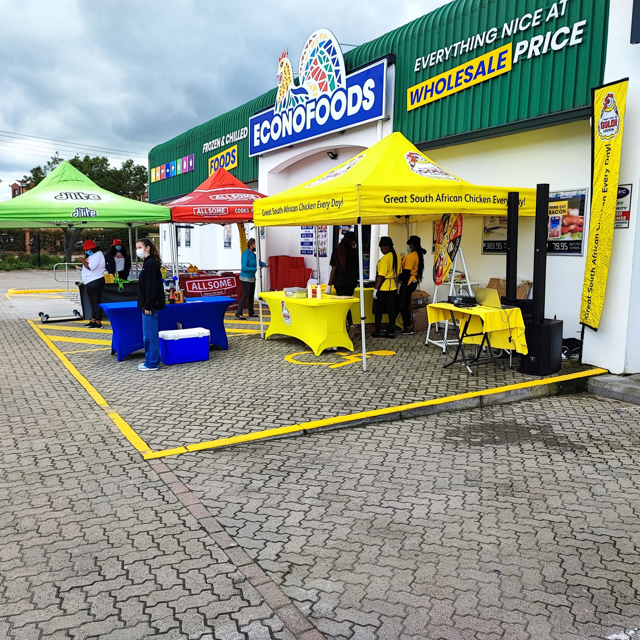 Murphy sound setup at an outdoor Econofoods activation